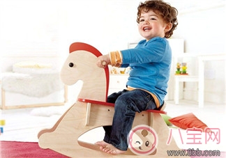 保障寶寶玩鬧安全  哪些玩具類型要避開(kāi)