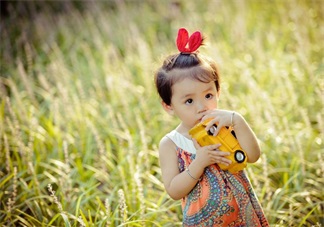 孩子說(shuō)方言到底好不好 孩子只會(huì)說(shuō)普通話真的好嗎