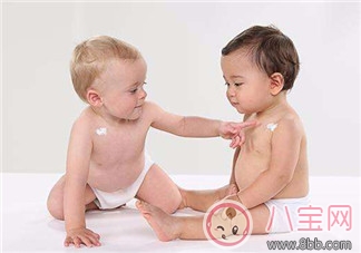 秋季寶寶皮膚干燥 如何保養(yǎng)以及飲食建議