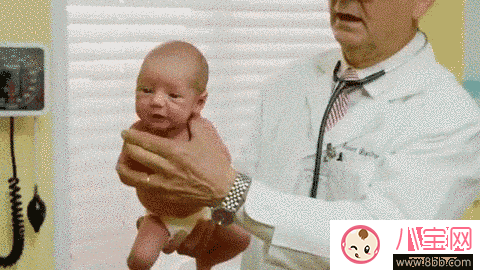 寶寶哭個不停怎么辦 5秒讓寶寶停止哭鬧的方法(圖文)