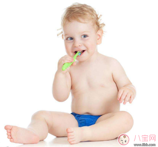 寶寶誤吞異物急慌了 這樣做才能最大的保護(hù)寶寶 寶寶誤吞異物急慌了 這樣做才能最大的保護(hù)寶寶