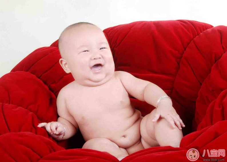 寶寶誤吞異物急慌了 這樣做才能最大的保護(hù)寶寶 寶寶誤吞異物急慌了 這樣做才能最大的保護(hù)寶寶