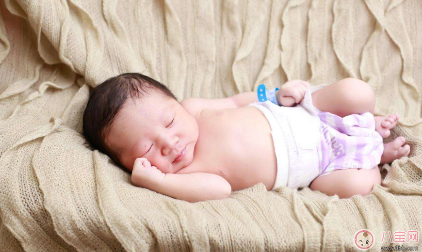 男寶寶會勃起是性早熟嗎 其實這些情況是正常的 男寶寶會勃起是性早熟嗎 其實這些情況是正常的