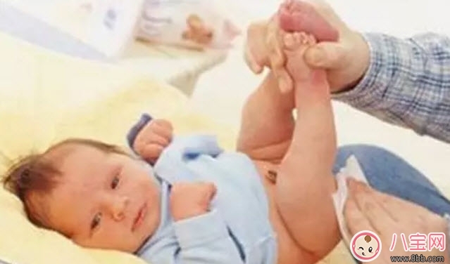 新生兒女寶寶私處護理圖解 女嬰兒私處護理方法