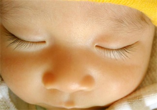 寶寶睫毛剪了變濃是真的嗎 這個(gè)小行為對寶寶危害大不要做