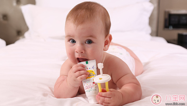 給孩子保護牙齒從什么時候開始好 保護孩子牙齒要趁早 給孩子保護牙齒從什么時候開始好 保護孩子牙齒要趁早