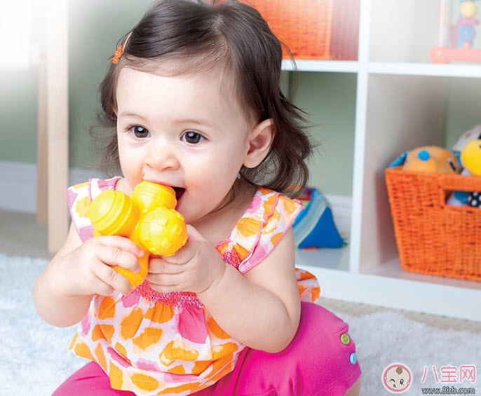 喂奶寶寶咬人怎么辦 乳暈被寶寶咬破了出血怎么辦