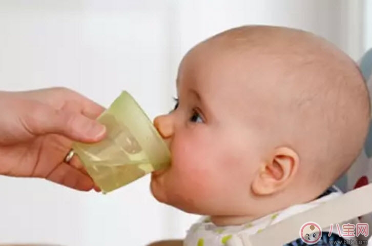 寶寶缺鈉的癥狀 寶寶缺鈉是什么原因(寶寶缺鈉會(huì)怎么樣) 寶寶缺鈉的癥狀 寶寶缺鈉是什么原因(寶寶缺鈉會(huì)怎么樣)