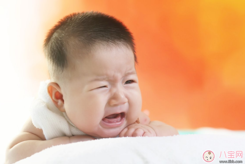 孩子公眾場合鬧要東西怎么處理 是妥協(xié)還是堅持 孩子公眾場合鬧要東西怎么處理 是妥協(xié)還是堅持