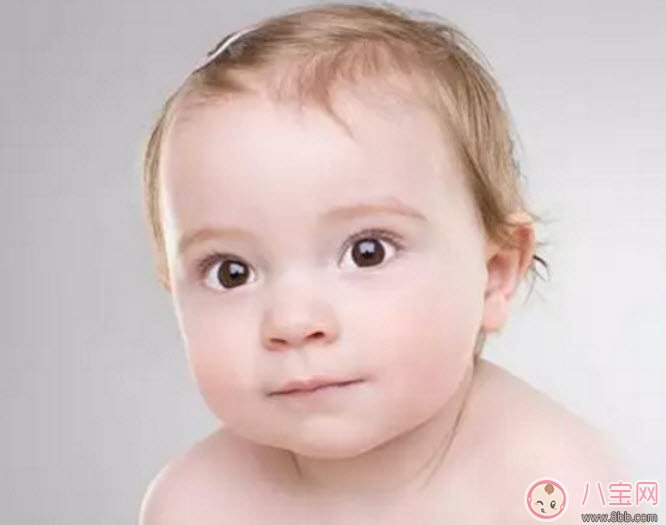 寶寶掉頭發(fā)怎么辦寶寶脫發(fā)怎么回事 寶寶掉頭發(fā)是缺什么