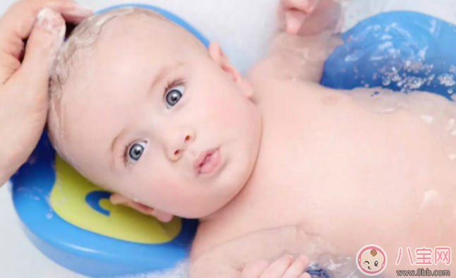 寶寶不愛洗澡怎么辦 1到3歲寶寶不愛洗澡原因總結 寶寶不愛洗澡怎么辦 1到3歲寶寶不愛洗澡原因總結