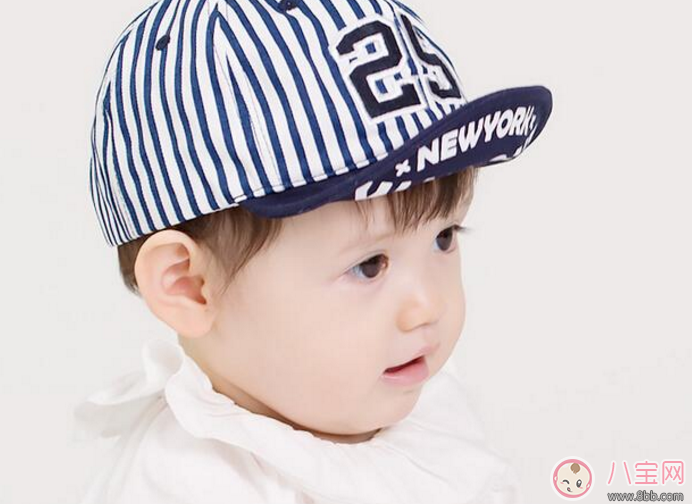 夏天帶寶寶出去玩怎么防曬 夏天帶小孩子出去防曬工具 夏天帶寶寶出去玩怎么防曬 夏天帶小孩子出去防曬工具