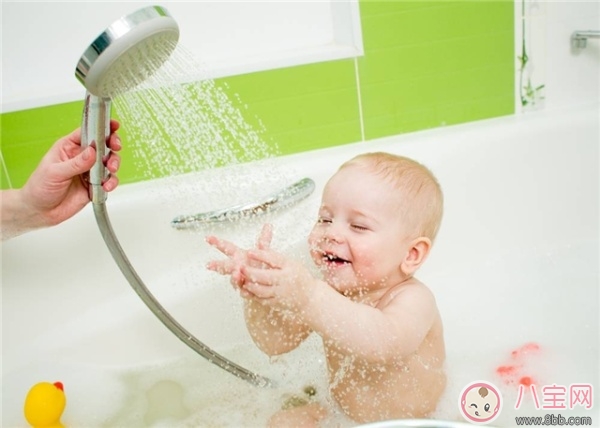 夏季新生兒保健與護(hù)理常識(shí)大普及 夏季新生兒保健與護(hù)理常識(shí)大普及