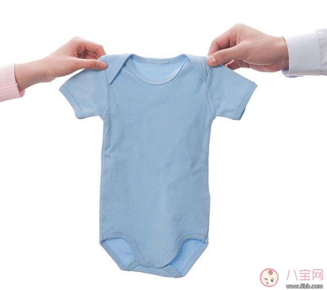 新生兒衣服怎么買(mǎi) 如何給寶寶挑選衣服