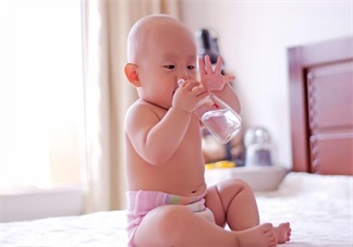 夏天孩子怎么喝水比較好 三伏天孩子喝水注意事項(xiàng)