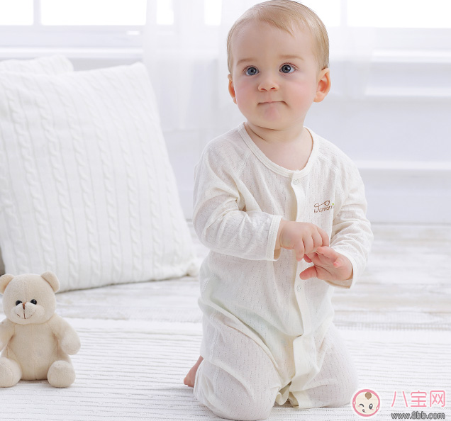 孩子在空調(diào)房里面穿什么衣服好 三伏天穿衣推薦