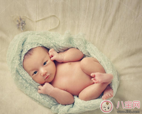 孩子為什么一出生就只會(huì)哭不會(huì)笑 孩子的哭聲究竟代表著什么 孩子為什么一出生就只會(huì)哭不會(huì)笑 孩子的哭聲究竟代表著什么