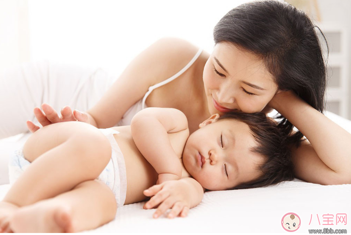 孩子分床睡的最佳年齡 寶寶分床的最佳時(shí)間2017