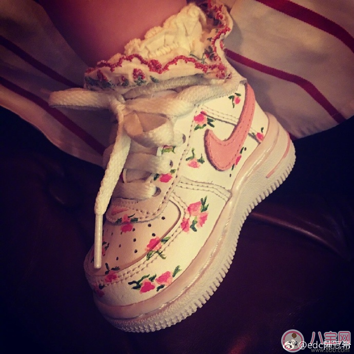 新晉奶爸陳冠希上線 曬女兒可愛小鞋子 新晉奶爸陳冠希上線 曬女兒可愛小鞋子