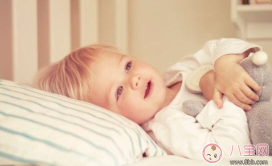 如何快速哄寶寶睡覺 快速哄寶寶睡覺的方法