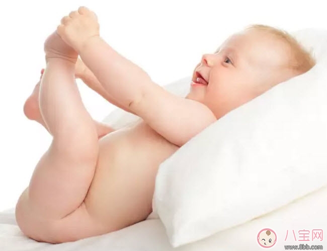 頭垢對寶寶的影響 頭垢怎么去除有哪些注意事項 頭垢對寶寶的影響 頭垢怎么去除有哪些注意事項