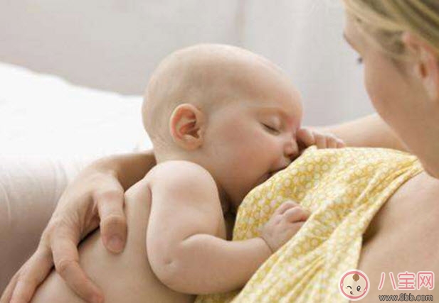 為什么寶寶睡著了還吃奶 怎么防止寶寶吃奶睡著