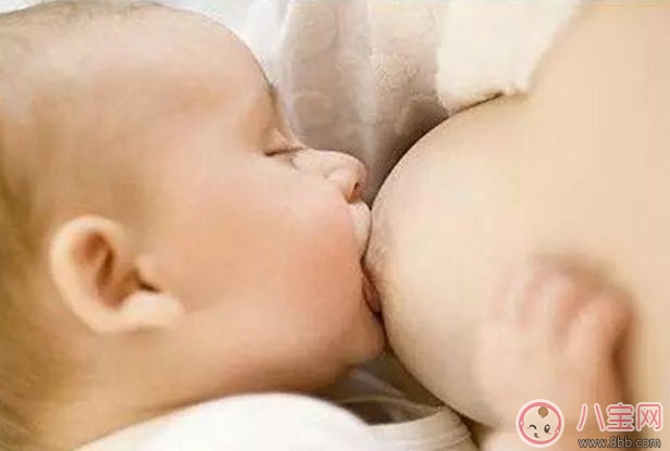 為什么寶寶睡著了還吃奶 怎么防止寶寶吃奶睡著