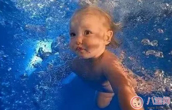 寶寶多大可以游泳 夏天寶寶游泳用什么游泳圈(游泳注意事項)