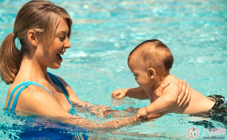 2017夏季寶寶游泳水溫多少合適 嬰兒游泳水溫過(guò)高會(huì)怎么樣 2017夏季寶寶游泳水溫多少合適 嬰兒游泳水溫過(guò)高會(huì)怎么樣