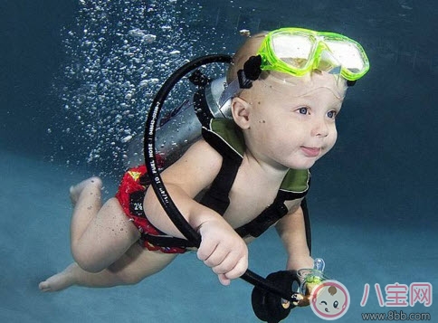 2017夏季寶寶游泳水溫多少合適 嬰兒游泳水溫過(guò)高會(huì)怎么樣 2017夏季寶寶游泳水溫多少合適 嬰兒游泳水溫過(guò)高會(huì)怎么樣