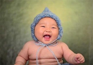 寶寶不會笑正常嗎 三個月不會笑要不要檢查