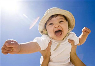 2017三伏天寶寶怎么過 寶寶三伏天注意事項(xiàng)