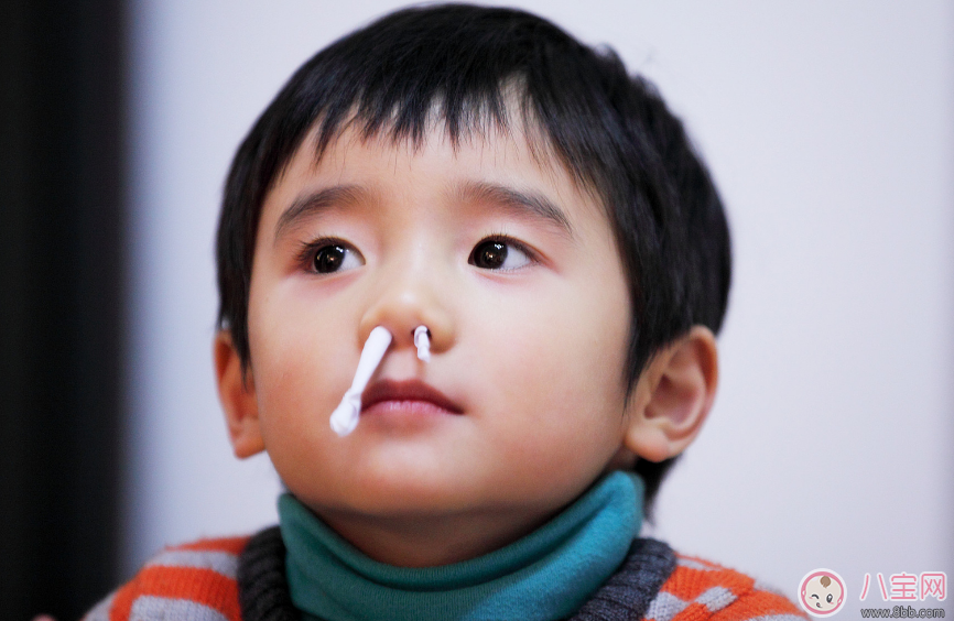 寶寶總是摳鼻子怎么糾正 摳鼻子有哪些危害