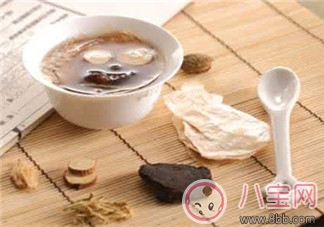 兩個月以上的嬰兒能吃中藥嗎 吃中藥要注意什么 兩個月以上的嬰兒能吃中藥嗎 吃中藥要注意什么