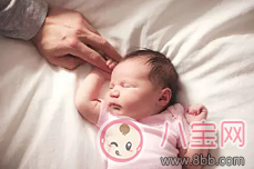 2017三伏天寶寶消化不良引起睡眠性出汗如何調理 2017三伏天寶寶消化不良引起睡眠性出汗如何調理