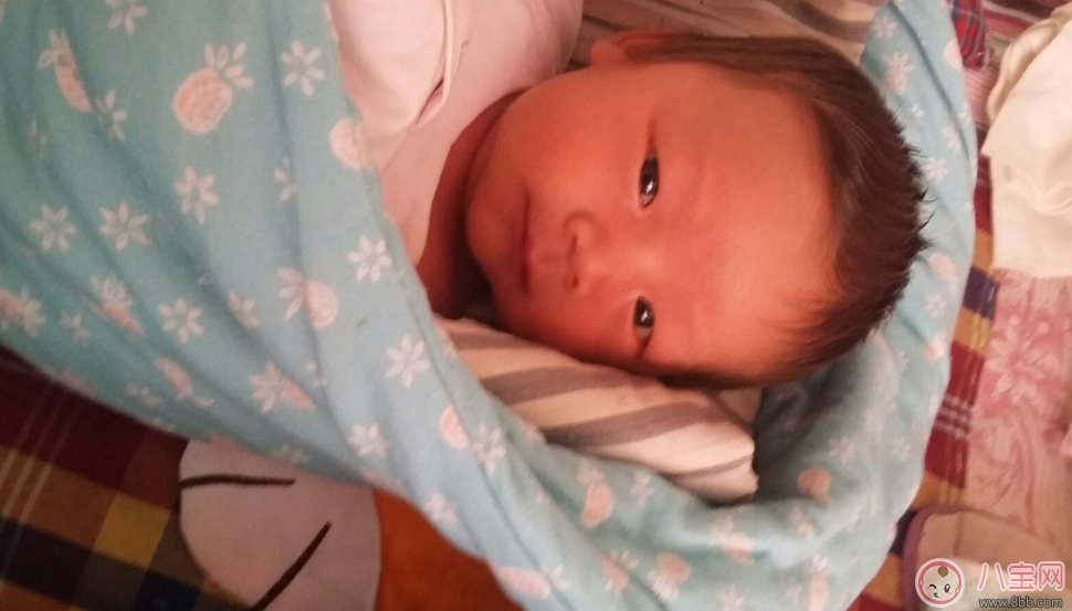 孩子嘴翹上天是上火嗎 上火征兆有哪些