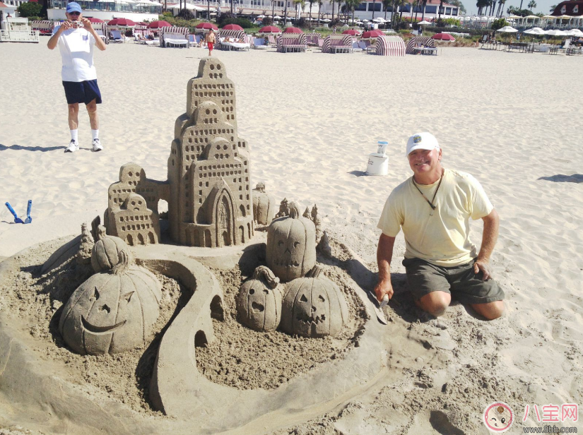 楊冪爸爸曬和小酒窩在沙灘玩耍 和寶寶在沙灘玩耍需要注意些什么 楊冪爸爸曬和小酒窩在沙灘玩耍 和寶寶在沙灘玩耍需要注意些什么