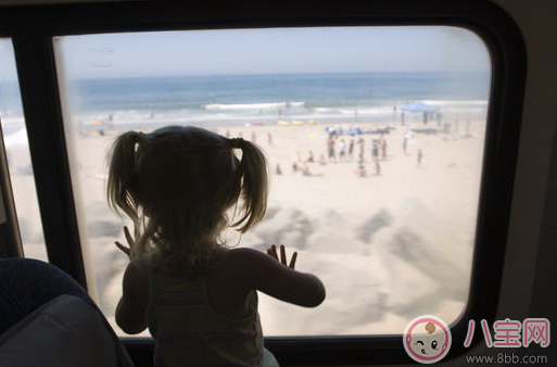 幾個(gè)月的寶寶可以坐臥鋪嗎 幾個(gè)月的寶寶坐火車(chē)要注意什么 幾個(gè)月的寶寶可以坐臥鋪嗎 幾個(gè)月的寶寶坐火車(chē)要注意什么