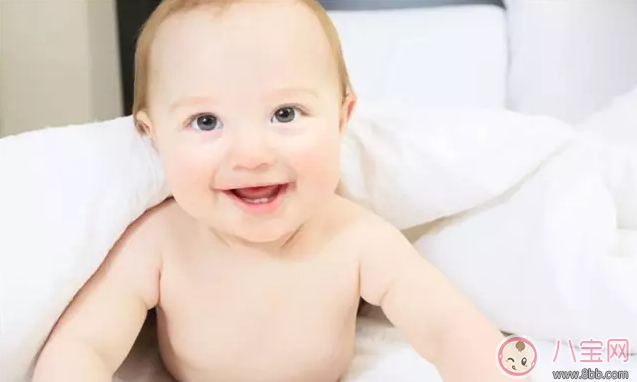 寶寶爬行怎么教 教會寶寶爬行小技巧