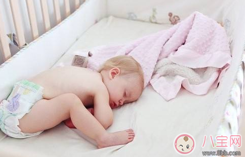 寶寶睡姿不好喜歡彎著頭睡覺 怎么矯正
