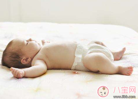 寶寶睡姿不好喜歡彎著頭睡覺 怎么矯正