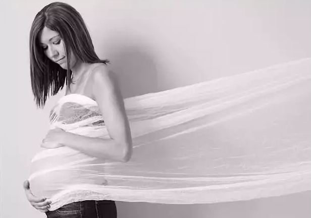 另類孕照如何拍？怎么拍出獨(dú)一無二的孕照？