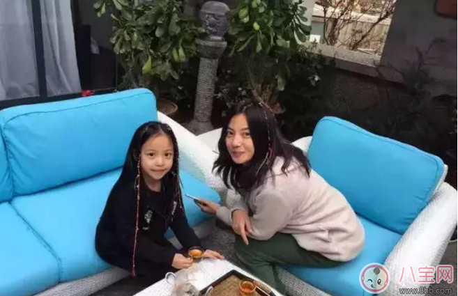 趙薇如何教育出乖巧小四月？趙薇的育兒經(jīng)是什么？