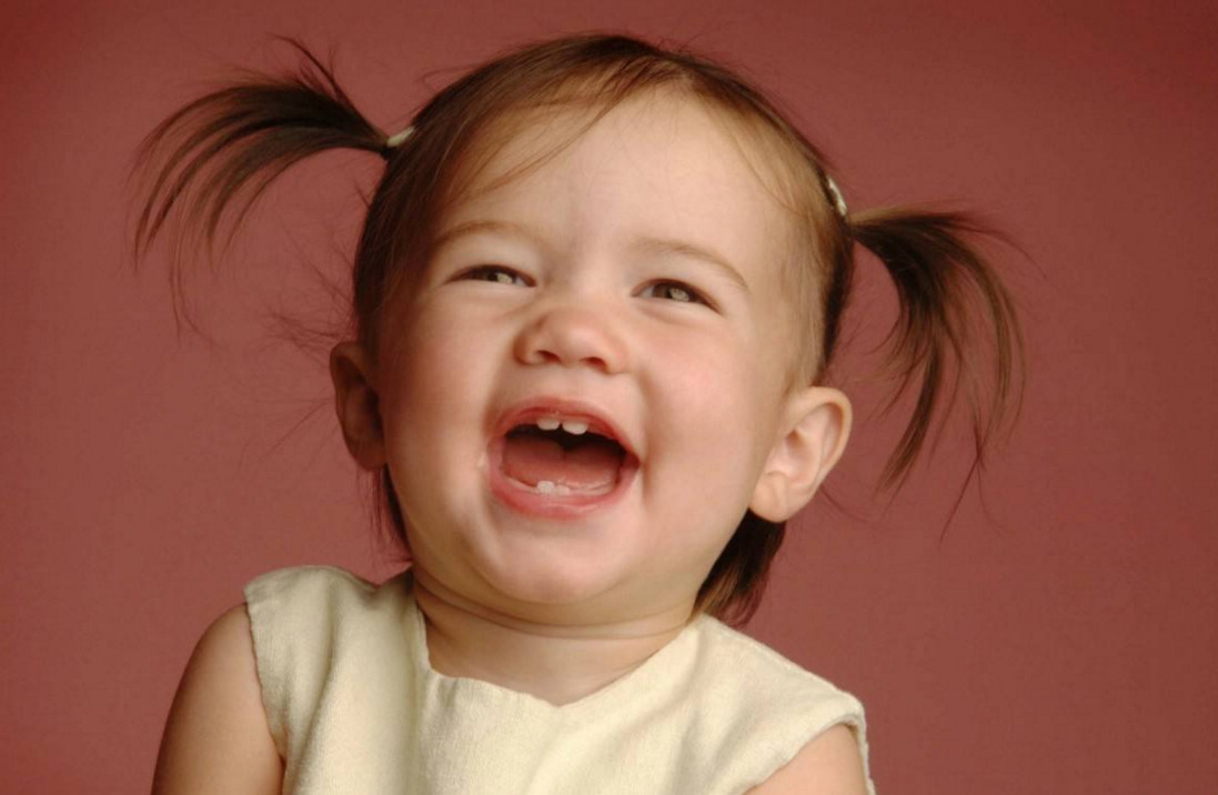 寶寶愛咬嘴唇的原因 如何糾正寶寶咬嘴唇 寶寶愛咬嘴唇的原因 如何糾正寶寶咬嘴唇