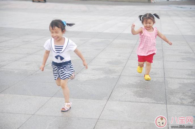 哪些因素會(huì)影響孩子長(zhǎng)高 孩子長(zhǎng)高吃什么好 哪些因素會(huì)影響孩子長(zhǎng)高 孩子長(zhǎng)高吃什么好