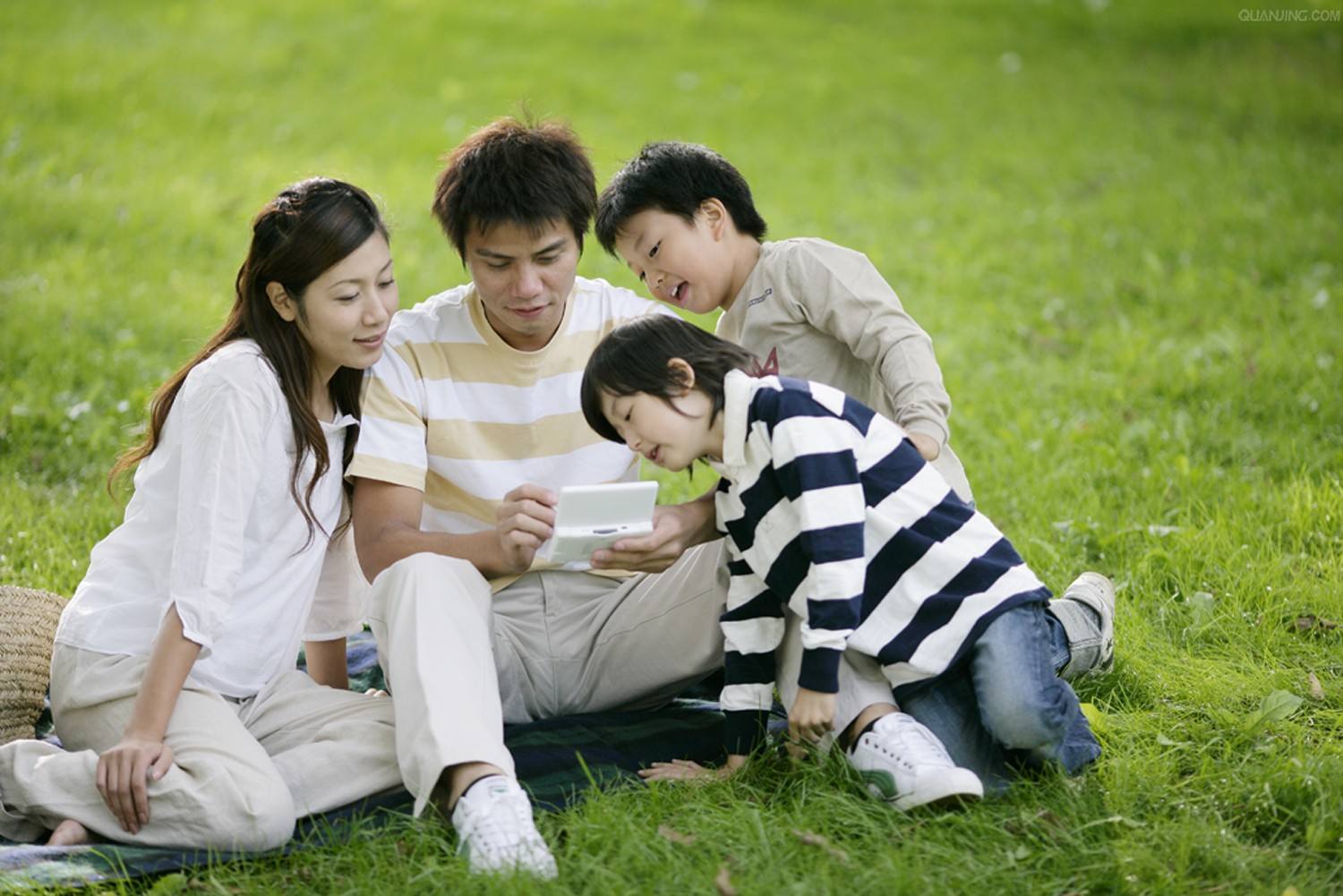 劉國(guó)梁教女兒高爾夫獲世界亞軍！父母如何成為孩子的榜樣