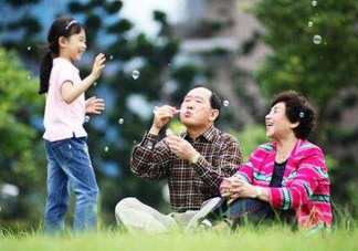 教育寶寶的三個(gè)原則 教育孩子的正確方式