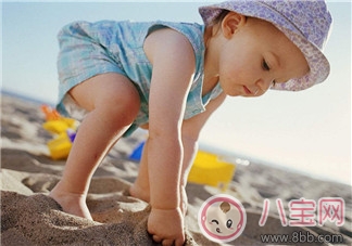 如何培養(yǎng)寶寶好奇心 父母應(yīng)該如何正確引導(dǎo)