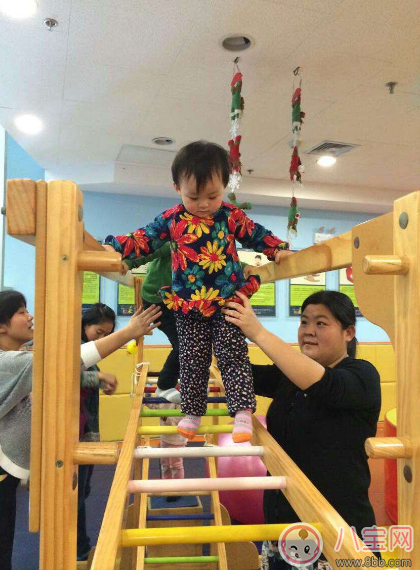 孩子膽小這樣做可以鍛煉膽子 勇敢的孩子氣質(zhì)好 孩子膽小這樣做可以鍛煉膽子 勇敢的孩子氣質(zhì)好