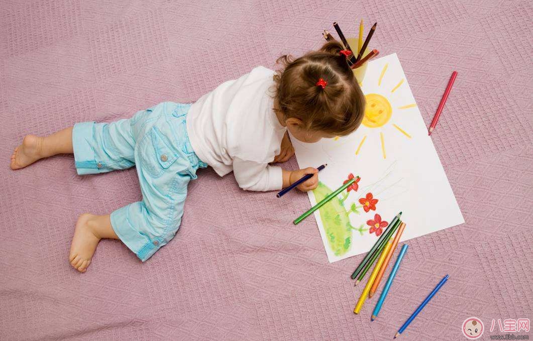 寶寶看電視的影響 如何規(guī)定寶寶看電視的時機 寶寶看電視的影響 如何規(guī)定寶寶看電視的時機